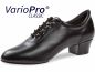 Preview: Schicke, schwarze Schnürschuhe mit weichem Comfort-Fußbett. Niedriger Absatz und den Fuß umschließende Passform machen die Tanzschuhe sehr bequem. Ideal als Trainerschuh.