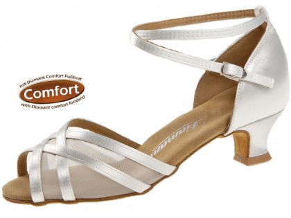 Das Tanzschuh-Modell 035 erhalten Sie bei uns auch mit einem niedrigen Absatz. Die Tanzschuhe wuren in einer breiten Weite gefertigt.