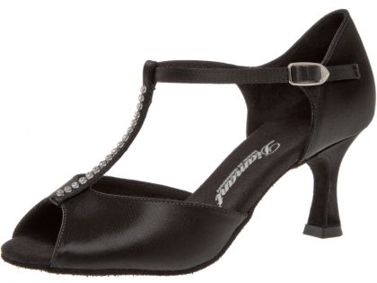schwarze klassische Tanzschuhe mit einem Strasssteg.