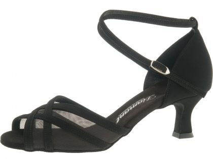 Diese Riemchensandalette hat einen Mesheinsatz, so dass bei diesen Tanzschuhen die Zehen nicht rausrutschen können.