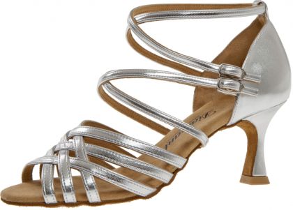 Diese beliebten Tanzschuhe erhalten Sie in der schmalen Weite nur bei uns.