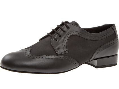 Diese Herrentanzschuhe sind besonders breit. Aufgrund des Materialmixes wirken die Schuhe aber nicht breit. Eines der beliebtesten Modelle.