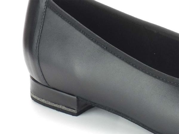 Leather ballet sales dance shoes
