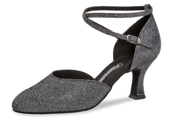 Die idealen Tanzschuhe für den festlichen Ball. Diese Tanzschuhe haben einen 6,5cm Absatz.