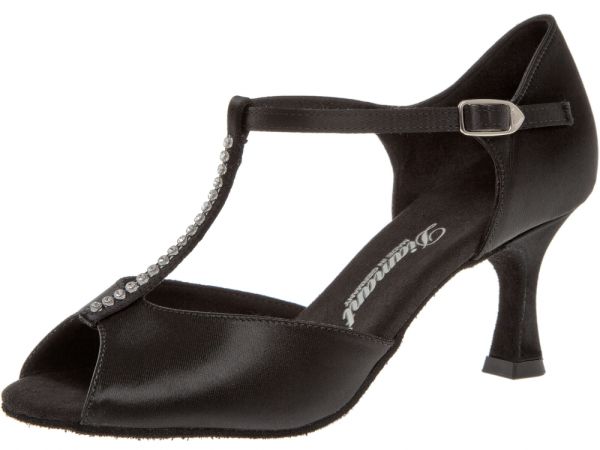 schwarze klassische Tanzschuhe mit einem Strasssteg.