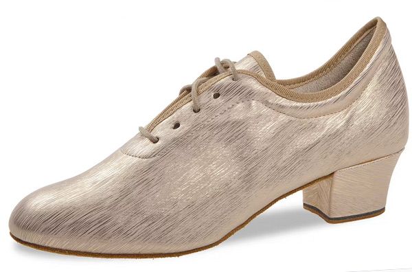 Sehr niedrige, schwarze Schnürschuhe, aus feinem Velourleder, versehen mit Nappalederstücken an Fußspitze, Schnürriemenbereich und Ferse. Sehr bequem durch Comfort-Fußbett und die Fußumschließende Passform. Als Trainerschuh ideal einsetzbar.
