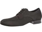 Schöner Herrentanzschuh aus hochwerwtigem Nubukleder. Die Schuhe sehen durch hcohertige Materialien, suabere Verarbeitung und feine Nahtverzierungen sehr edel aus.