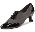 Grau-schwarze Schnürschuhe, aus feinem Velourleder, versehen mit Nappalederstücken an Fußspitze, Schnürriemenbereich und Ferse. Als Trainerschuh ideal einsetzbar.