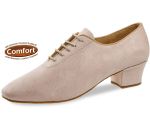 Sehr niedrige, schwarze Schnürschuhe, aus feinem Velourleder, versehen mit Nappalederstücken an Fußspitze, Schnürriemenbereich und Ferse. Sehr bequem durch Comfort-Fußbett und die Fußumschließende Passform. Als Trainerschuh ideal einsetzbar.
