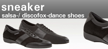 Herren Latein-Tanzschuhe haben einen höheren Absatz, was bei den Lateinamerikanischen Tänzen ein Vorteil ist.